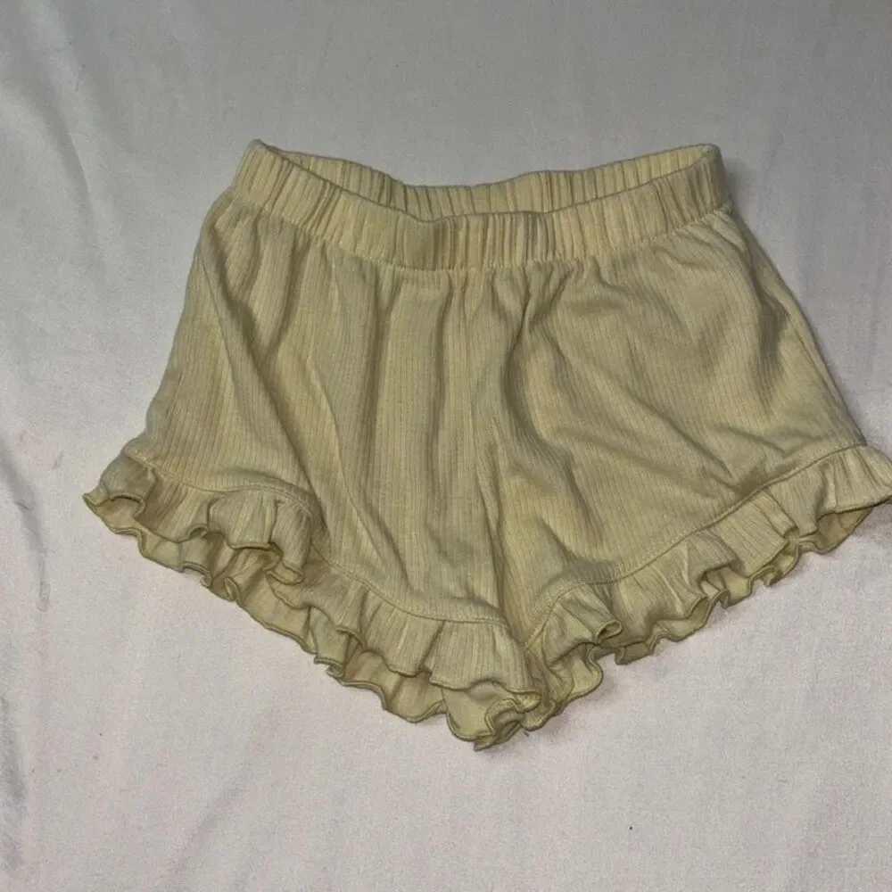 Old Navy Girls Pale Yellow Ribbed Ruffle Shorts Size 4T